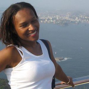 Meet your Posher, Elsa leonor